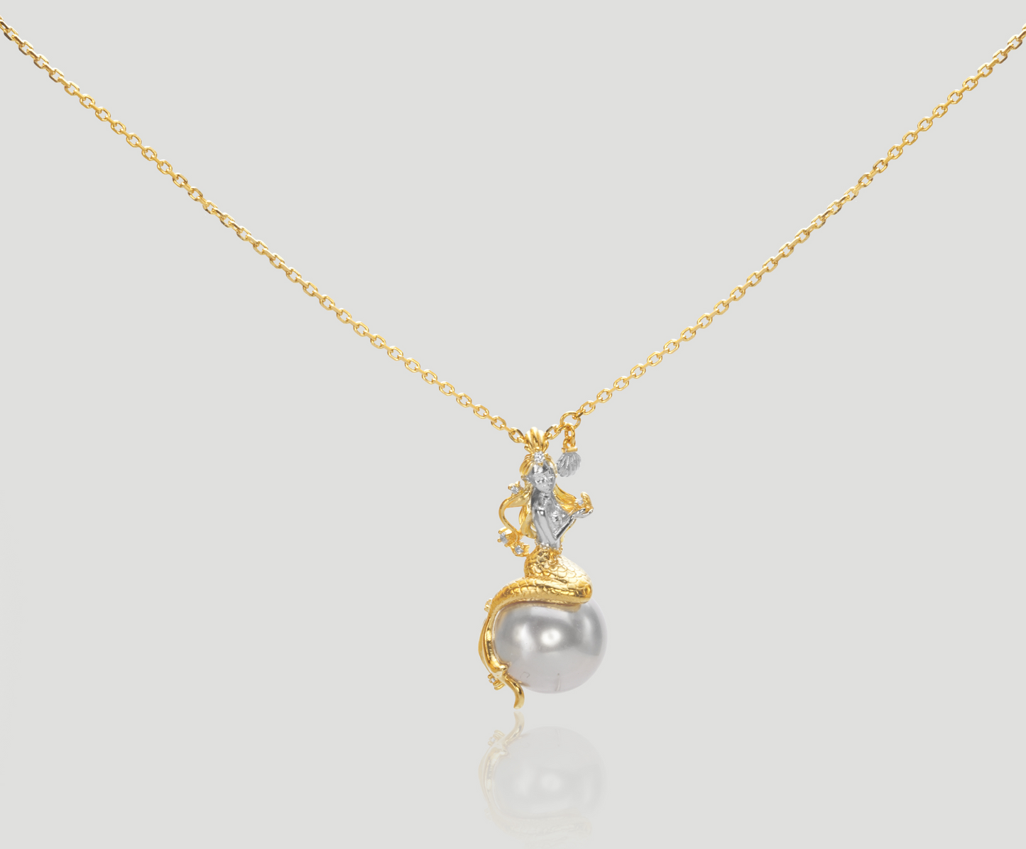 Gold Pearl Mermaid Necklace | Celere Jewelry