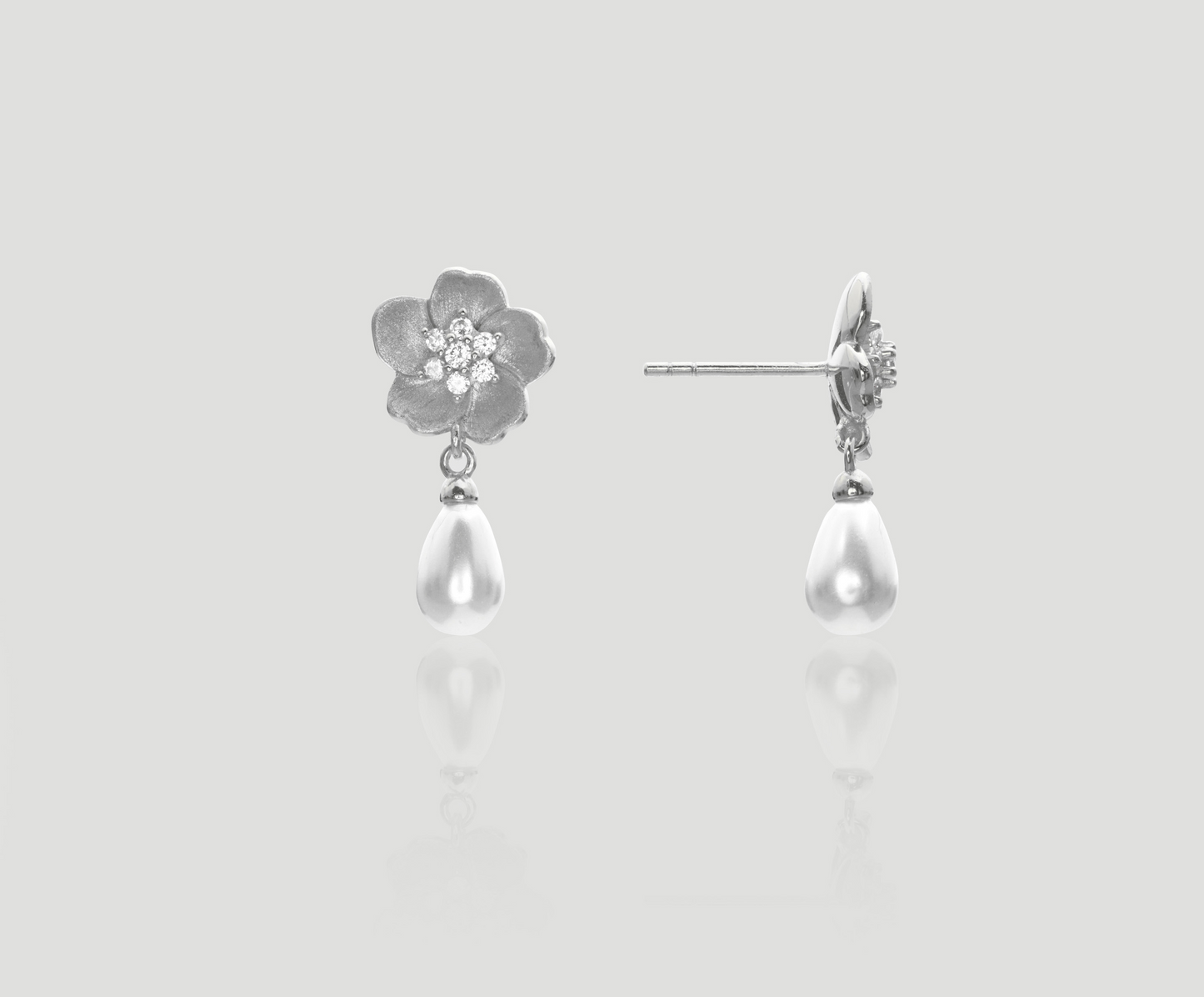 Floral Pearl Silver Earrings | Celere Jewelry