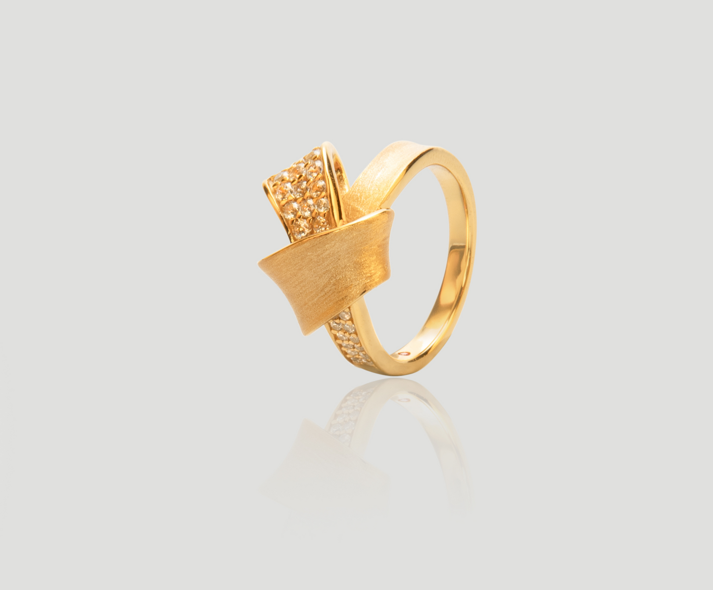 Knot Diamond Gold Ring | Celere Jewelry